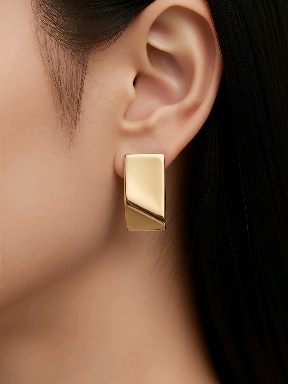 Napier vintage gold rectangular stud earrings